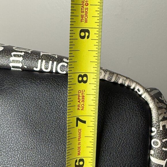 Juicy Couture Weekender Bag Black White Wordplay Print Duffle Gym - Picture 16 of 16